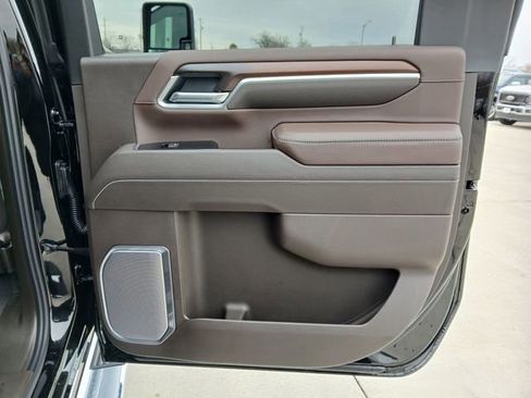 New 2026 GMC Sierra 2500 Denali w/ Denali Reserve Package image 17