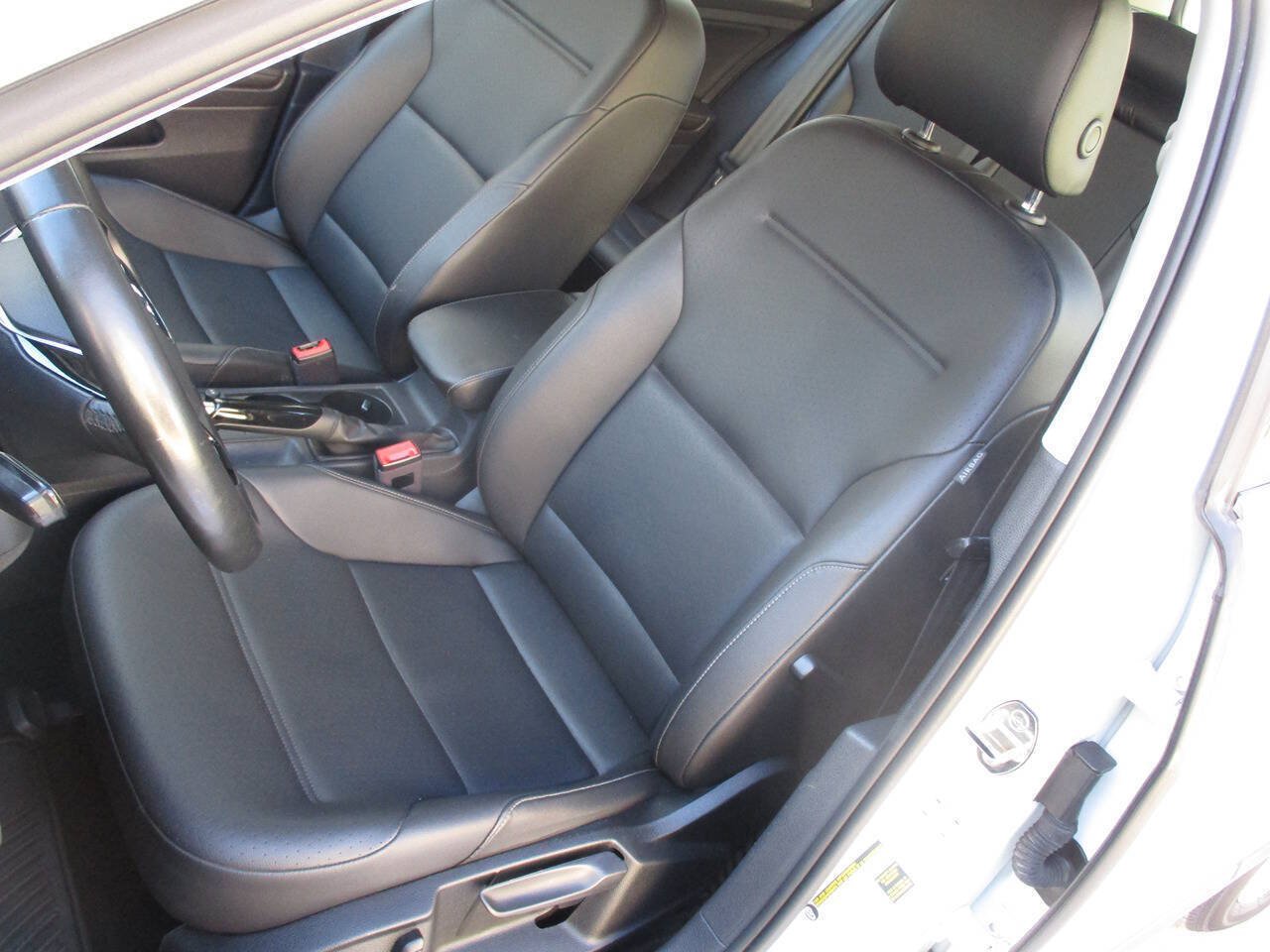 Used 2019 Volkswagen Golf Alltrack S AWD/4WD image 19