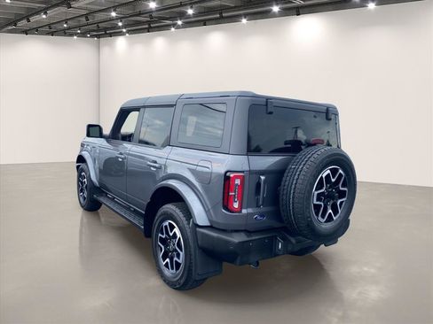 Used 2024 Ford Bronco Outer Banks AWD/4WD image 5
