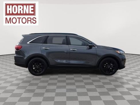 Used 2020 Kia Sorento S image 9