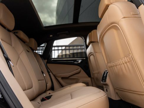 New 2026 Porsche Macan AWD/4WD image 41