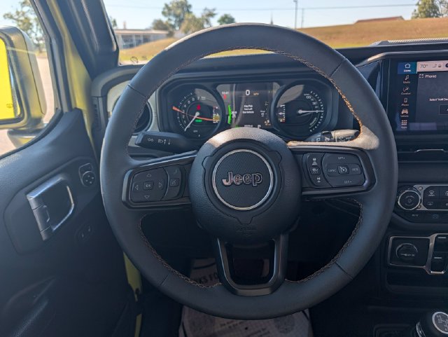Used 2024 Jeep Wrangler Unlimited w/ Dual Top Group AWD/4WD image 14