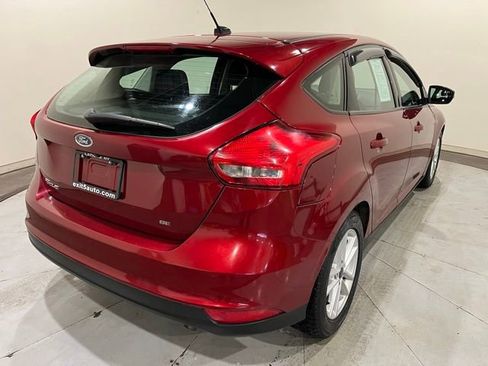 Used 2016 Ford Focus SE w/ SE Cold Weather Package FWD image 11