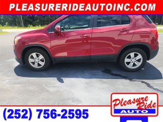 Used 2015 Chevrolet Trax LT w/ LT Sun and Sound Package image 1