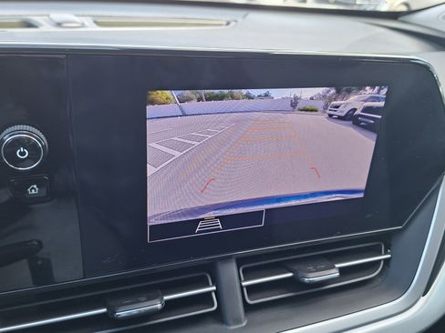 Used 2024 Chevrolet Trax LS w/ Driver Confidence Package image 13