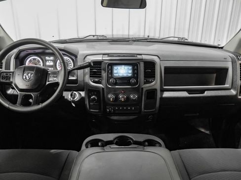 Used 2018 RAM 2500 Tradesman w/ Chrome Appearance Group image 13