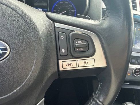 Used 2017 Subaru Outback 2.5i Limited AWD/4WD image 23