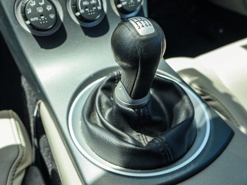 Used 2003 Nissan 350Z Touring RWD image 7