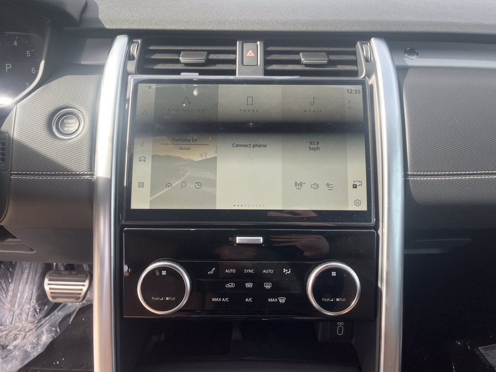 New 2026 Land Rover Discovery Dynamic SE AWD/4WD image 17
