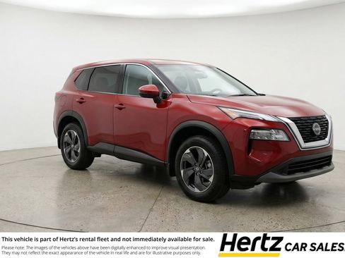 Used 2025 Nissan Rogue SV image 1