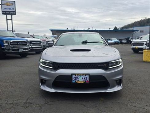 Used 2018 Dodge Charger R/T Scat Pack w/ Driver Confidence Group image 2
