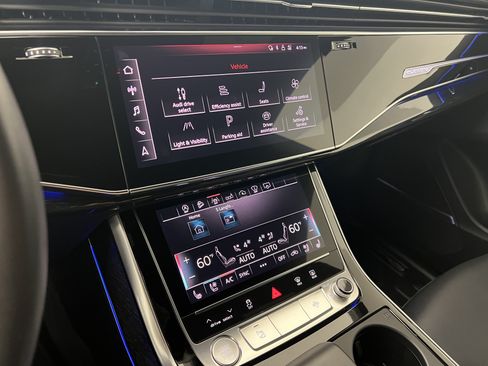 Used 2019 Audi Q8 Prestige w/ Interior Protection Package AWD/4WD image 29