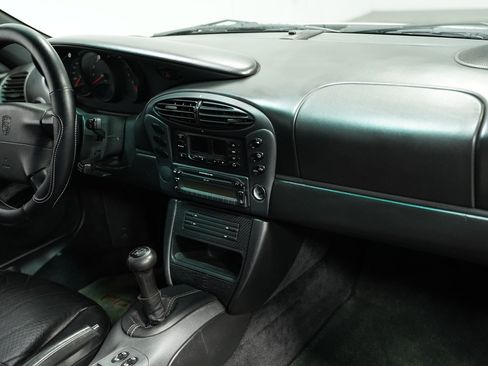 Used 1998 Porsche Boxster image 38