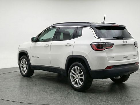 Used 2025 Jeep Compass Limited AWD/4WD image 6