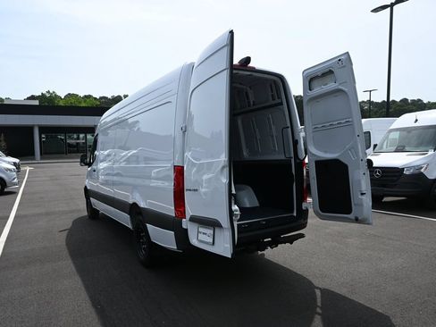 Used 2026 Mercedes-Benz Sprinter 3500 image 29