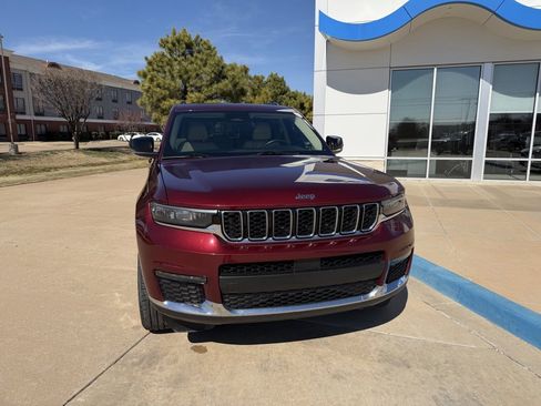 Used 2021 Jeep Grand Cherokee L Limited w/ Trailer Tow Group (B) image 2