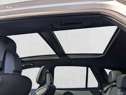 Used 2026 Mercedes-Benz GLC 300 4MATIC image 19