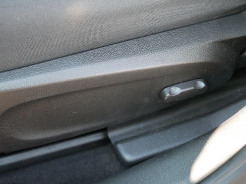 Used 2017 Chevrolet Sonic LT w/ Fun and Sun Package FWD image 20