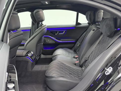 Used 2024 Mercedes-Benz S 580 4MATIC Sedan image 17