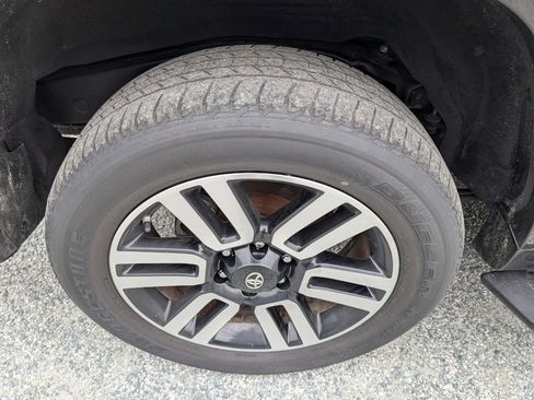 Used 2015 Toyota 4Runner Limited image 6