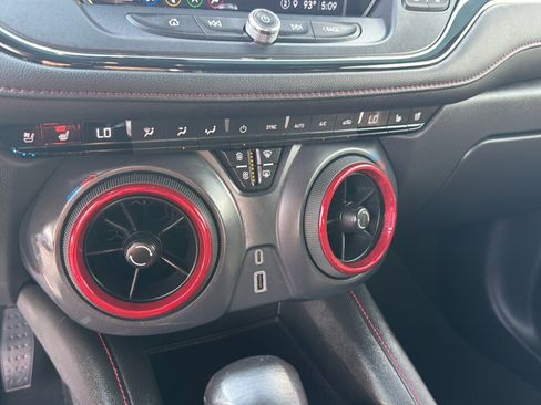 Used 2022 Chevrolet Blazer RS w/ Enhanced Convenience Package image 27