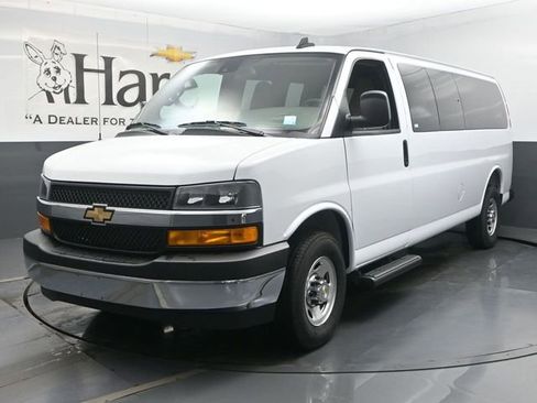 New 2025 Chevrolet Express 3500 LT w/ LT Preferred Equipment Group RWD image 13