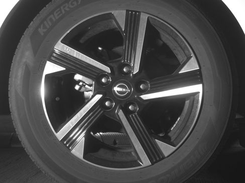 Used 2025 Nissan Sentra SV FWD image 15