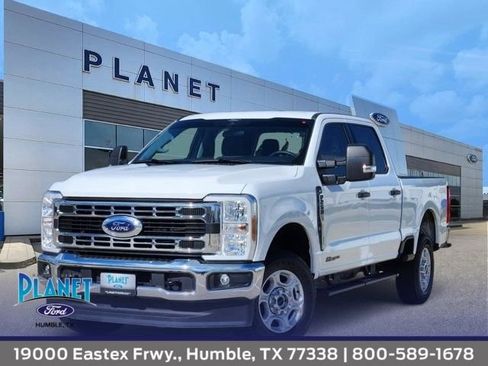 Used 2025 Ford F250 XLT AWD/4WD image 1