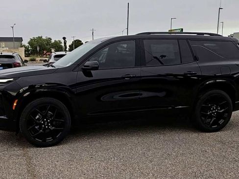 Used 2026 Chevrolet Traverse RS FWD image 4