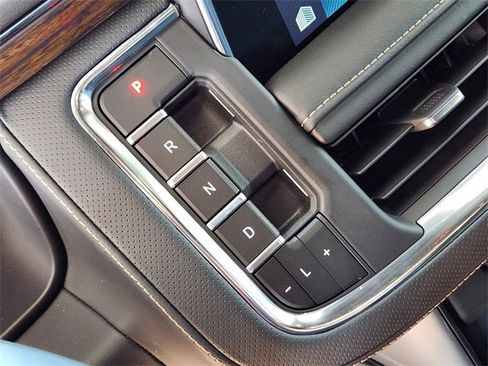 Certified 2024 Chevrolet Tahoe Premier w/ Premium Package image 21