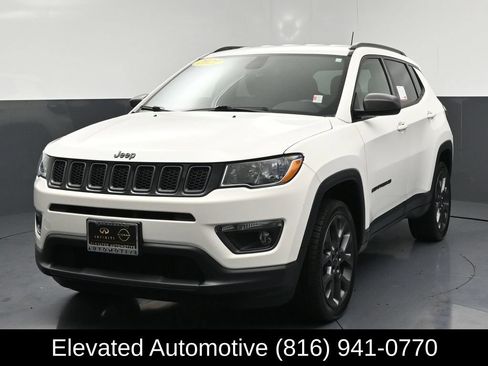 Used 2021 Jeep Compass Latitude AWD/4WD image 3