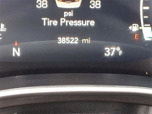 Certified 2021 Chrysler Pacifica Touring-L image 13