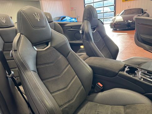 Used 2016 Maserati GranTurismo MC image 26