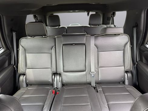 Used 2023 GMC Yukon SLT AWD/4WD image 22