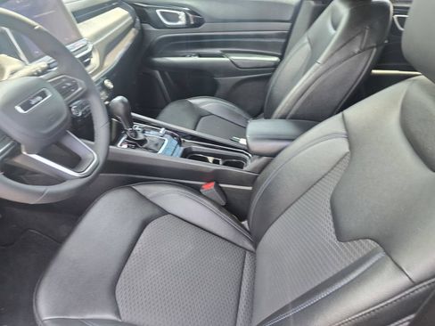Used 2025 Jeep Compass Latitude w/ Altitude Special Edition AWD/4WD image 19