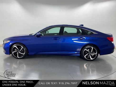 Used 2018 Honda Accord Sport image 9