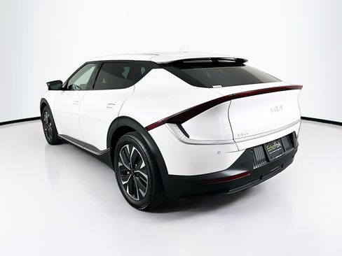 Used 2024 Kia EV6 Light RWD image 5