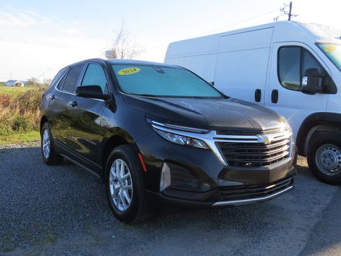 Used 2024 Chevrolet Equinox LT image 27