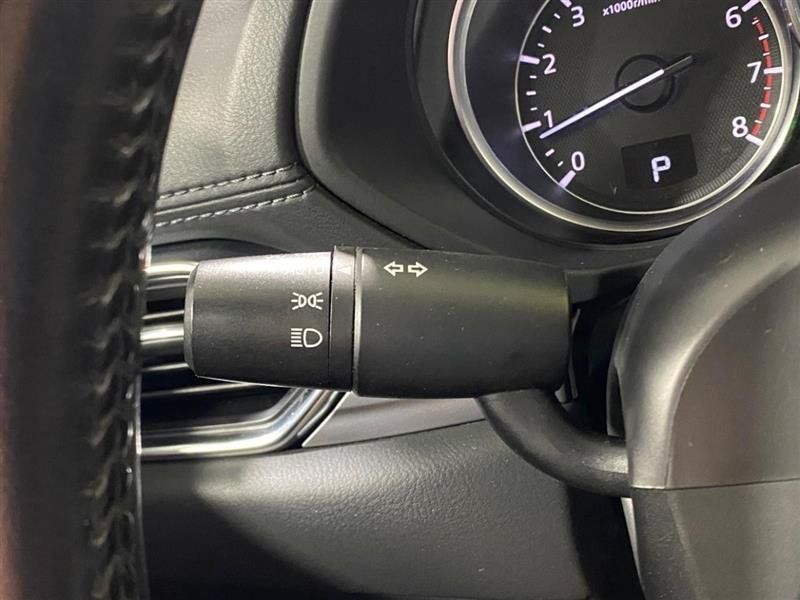 Used 2018 MAZDA CX-5 Touring w/ Preferred Equipment Package FWD image 27