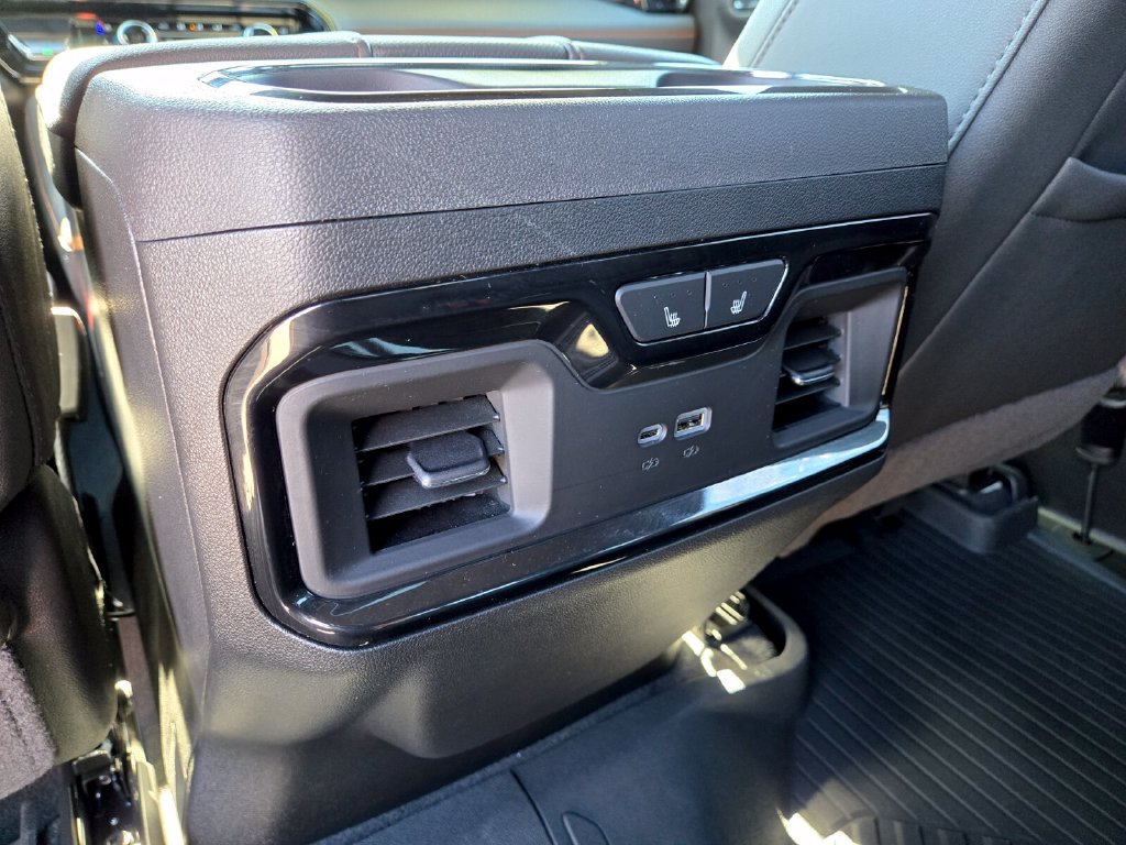 Used 2026 GMC Sierra 1500 AT4 w/ AT4 Premium Package AWD/4WD image 17