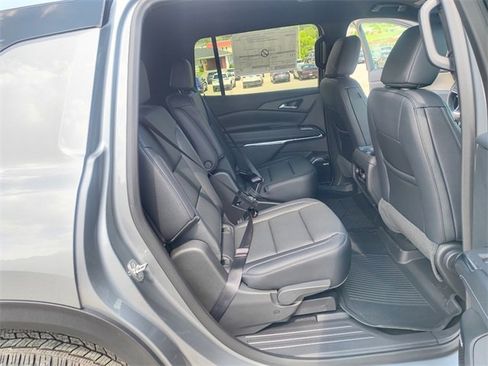 New 2025 Chevrolet Traverse LT w/ Enhanced Driving Package image 10