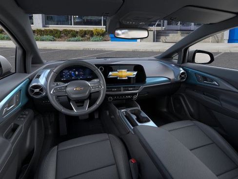 New 2026 Chevrolet Equinox EV LT image 15