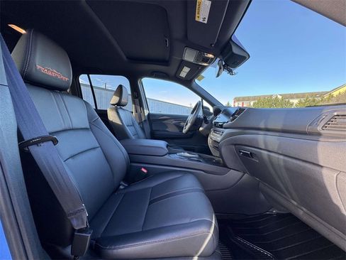 Used 2025 Honda Ridgeline TrailSport image 16