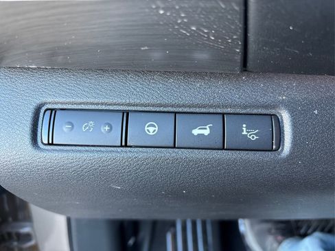 Used 2024 Nissan Pathfinder Platinum w/ Cargo Package image 40