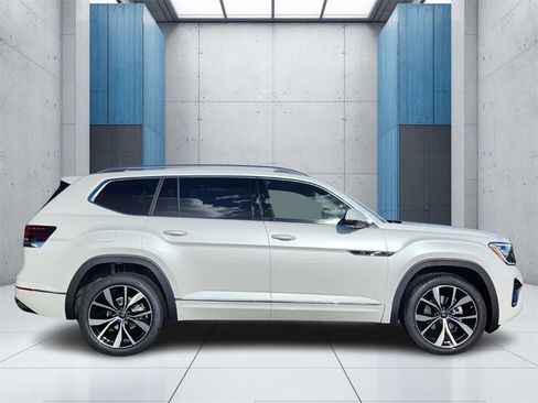 New 2026 Volkswagen Atlas SEL Premium R-Line image 28