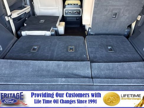 Used 2023 Ford Expedition Limited AWD/4WD image 16