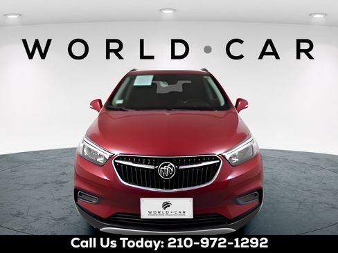 Used 2018 Buick Encore Preferred FWD image 2