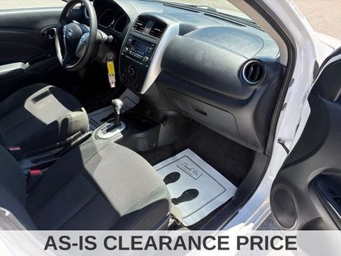 Used 2017 Nissan Versa SV FWD image 33