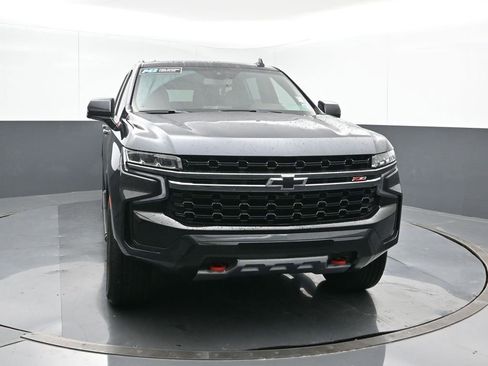 Used 2022 Chevrolet Suburban Z71 w/ Luxury Package image 8