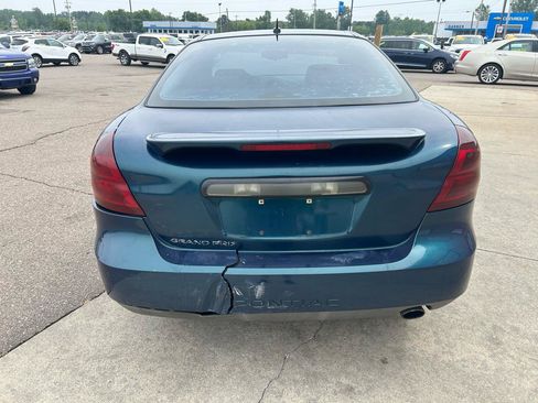 Used 2006 Pontiac Grand Prix w/ Preferred Package FWD image 6